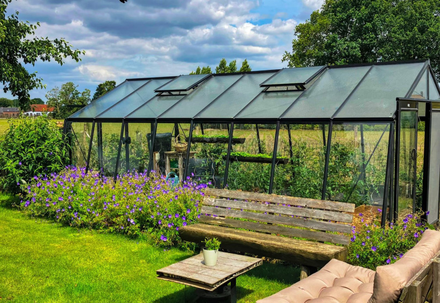 2 accessoires gratuits à l'achat d'une serre ACD®